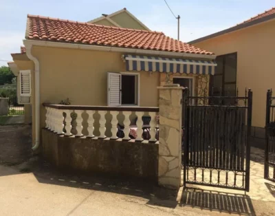 Apartman Privlaka Put Artića 1